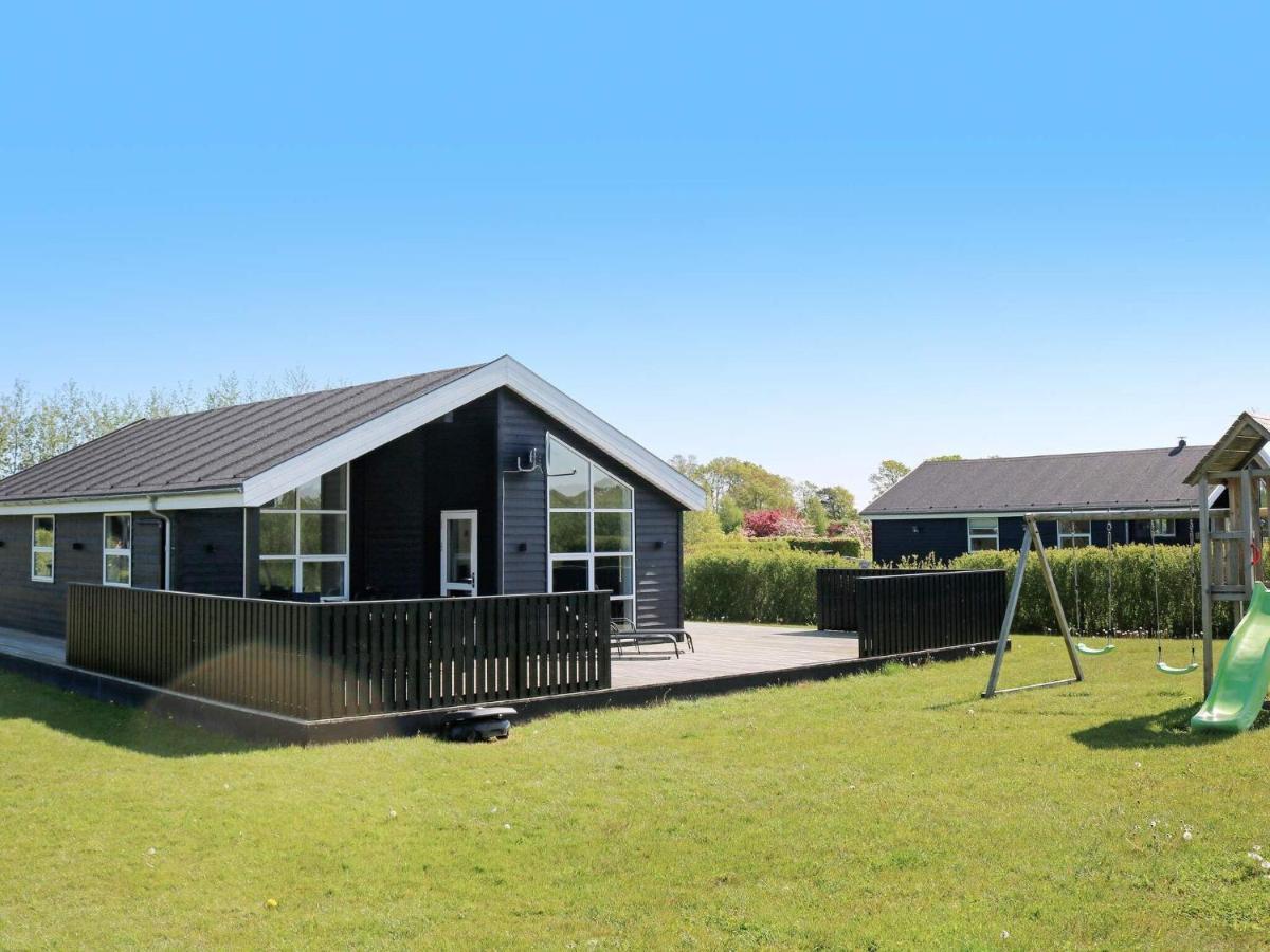 8 Person Holiday Home In Hadsund Esterno foto